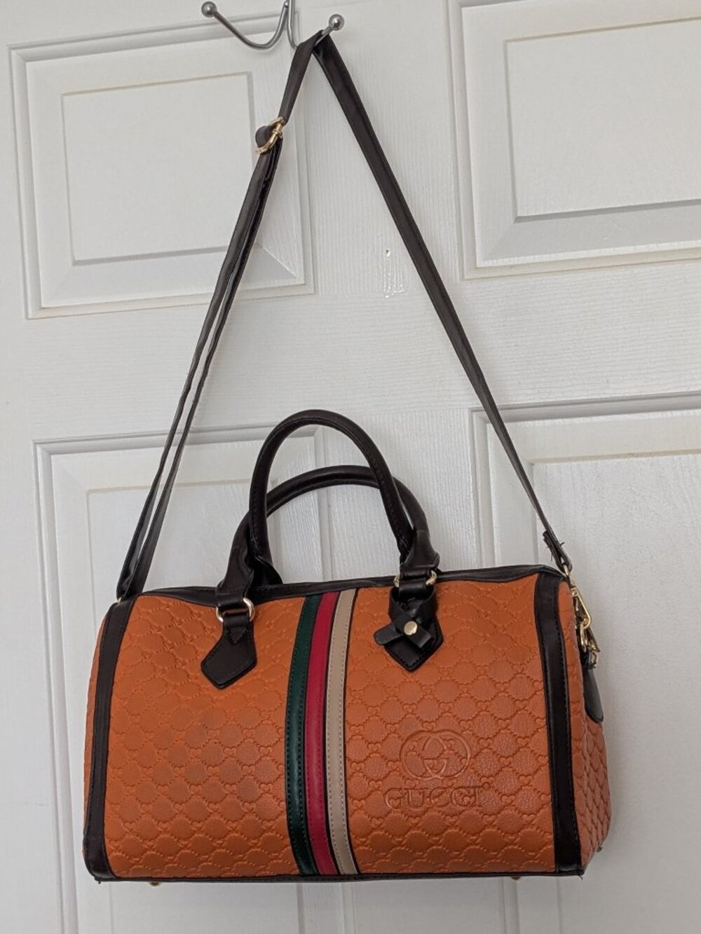 Women's Gucci Vintage Shoulder Bag  Purse Orange .